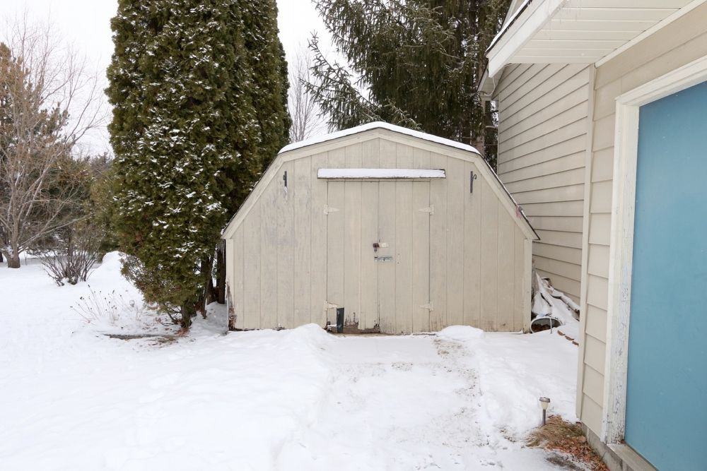 1703 Nokia Way - Photo 2 of 20