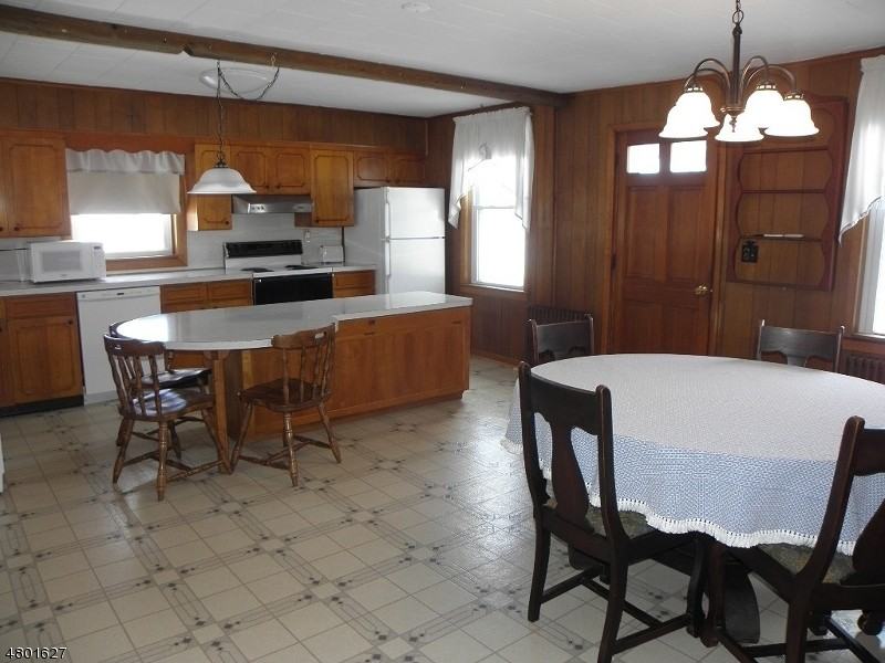 56 Herleman Rd - Photo 3 of 8