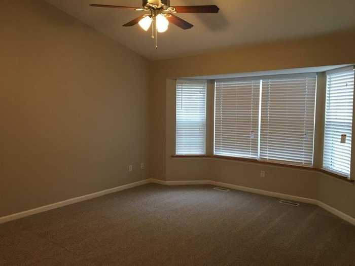 2020 Fairbanks Ln - Photo 2 of 13