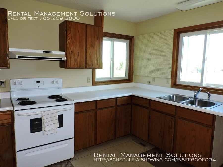 13167 Ellsworth Rd - Photo 3 of 12