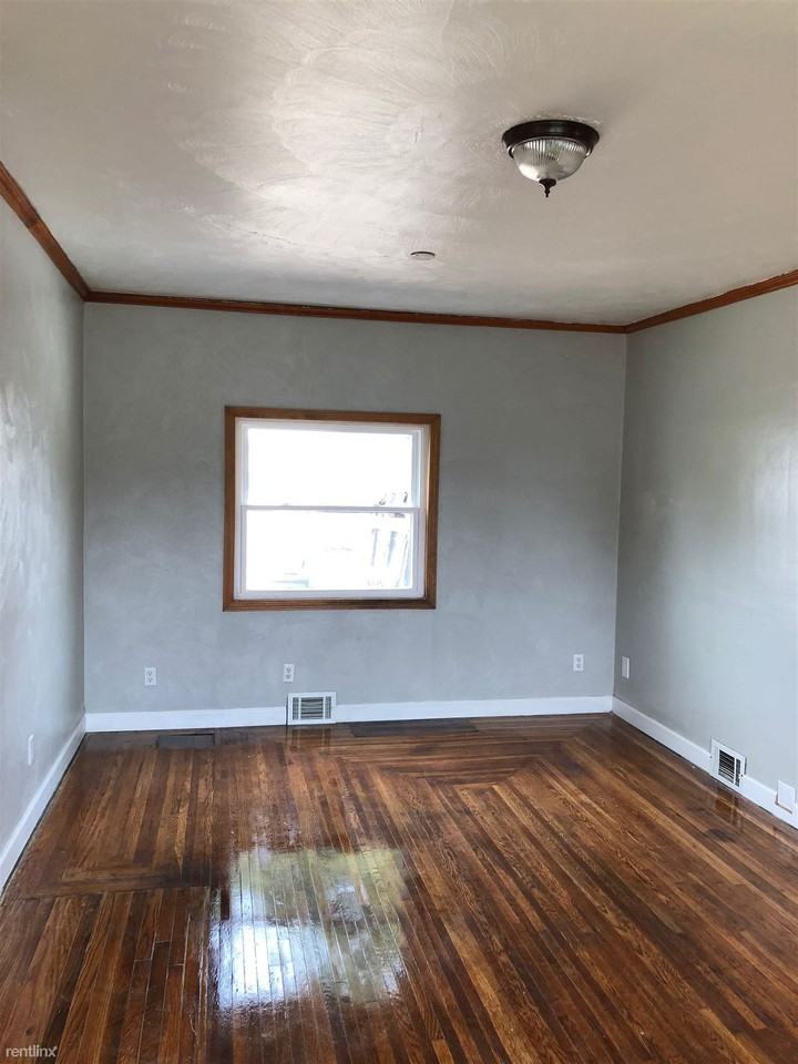 3729 Lindberg Way - Photo 2 of 7