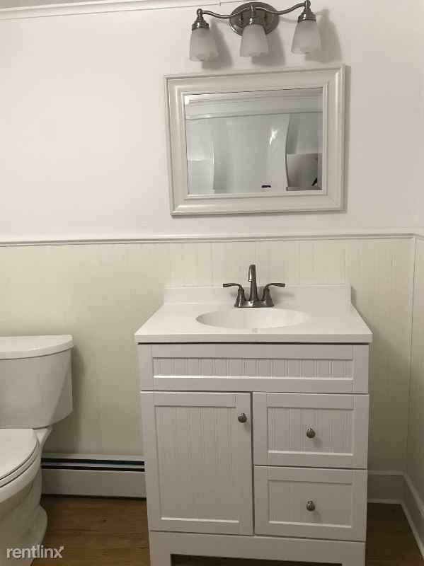 78 Main St - Photo 3 of 9