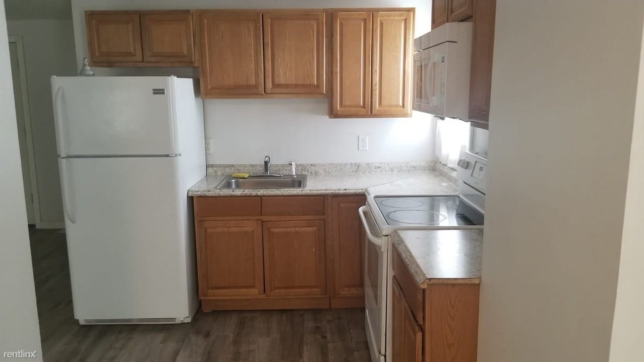 41 Prospect St - Photo 3 of 7