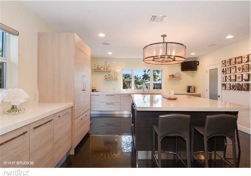 32 Pelican Dr - Photo 3 of 19