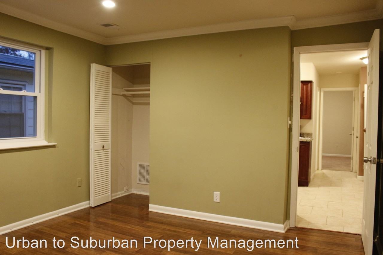 2307 S St. SE - Photo 2 of 9