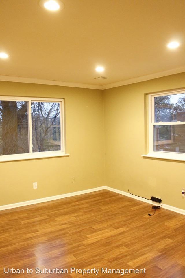 2307 S St. SE - Photo 3 of 9