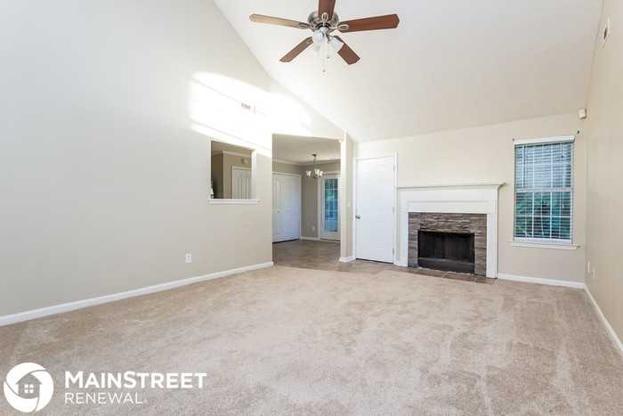 11213 Weeping Willow Pl - Photo 3 of 15
