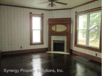 356 N Pearl St - Photo 2 of 25