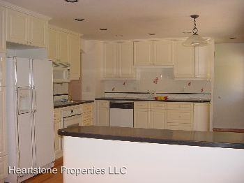 1168 E Geddes Ave - Photo 2 of 5