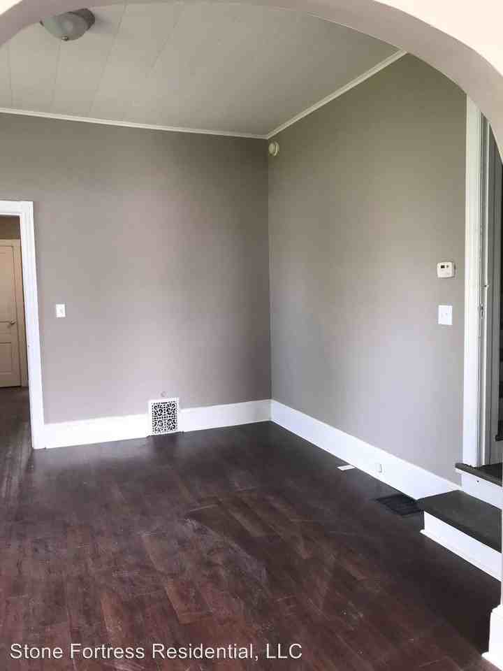 311-313 HASTINGS 311 - 313 - Photo 2 of 14