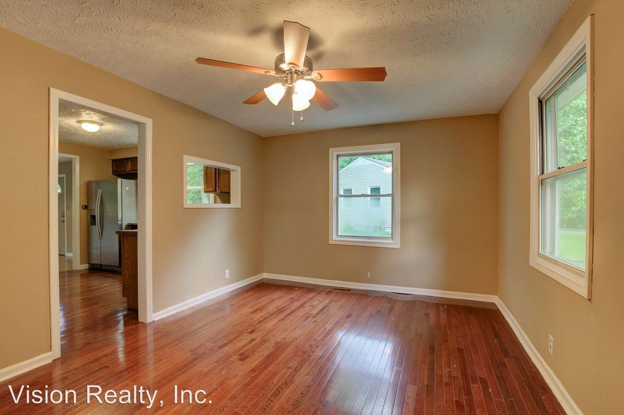 417 Garden Terrace - Photo 2 of 12