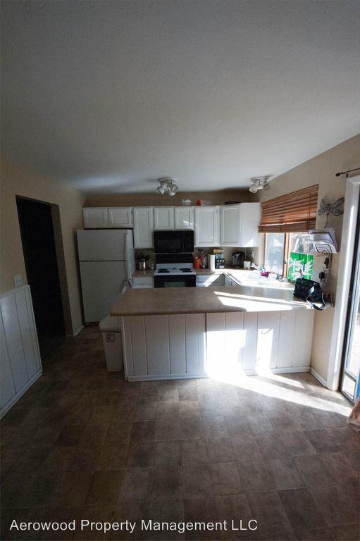 14824 E Colgate Dr - Photo 2 of 5