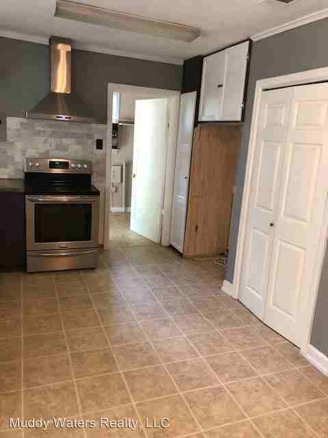 307 Monument Dr - Photo 3 of 9