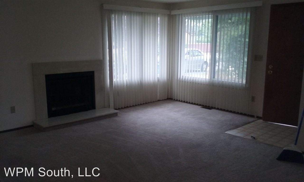 24233 14th Ave S - Photo 3 of 15