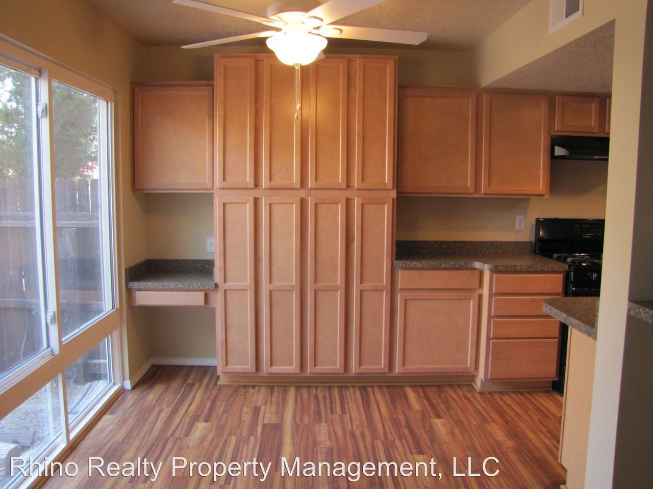 9719 Candelaria Rd NE - Photo 3 of 23