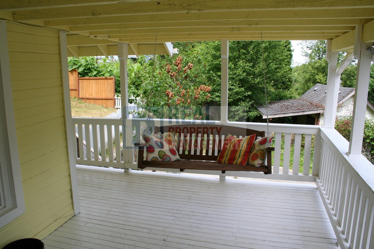 508 Decatur Ave - Photo 3 of 21
