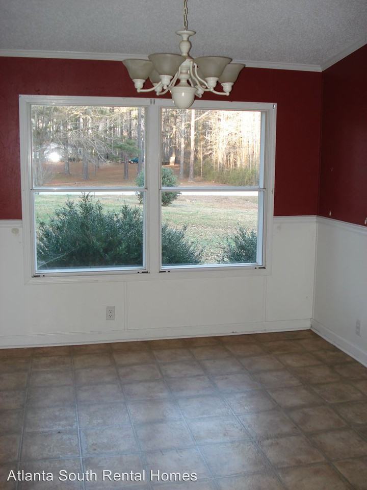 925 Tope Rd - Photo 3 of 10