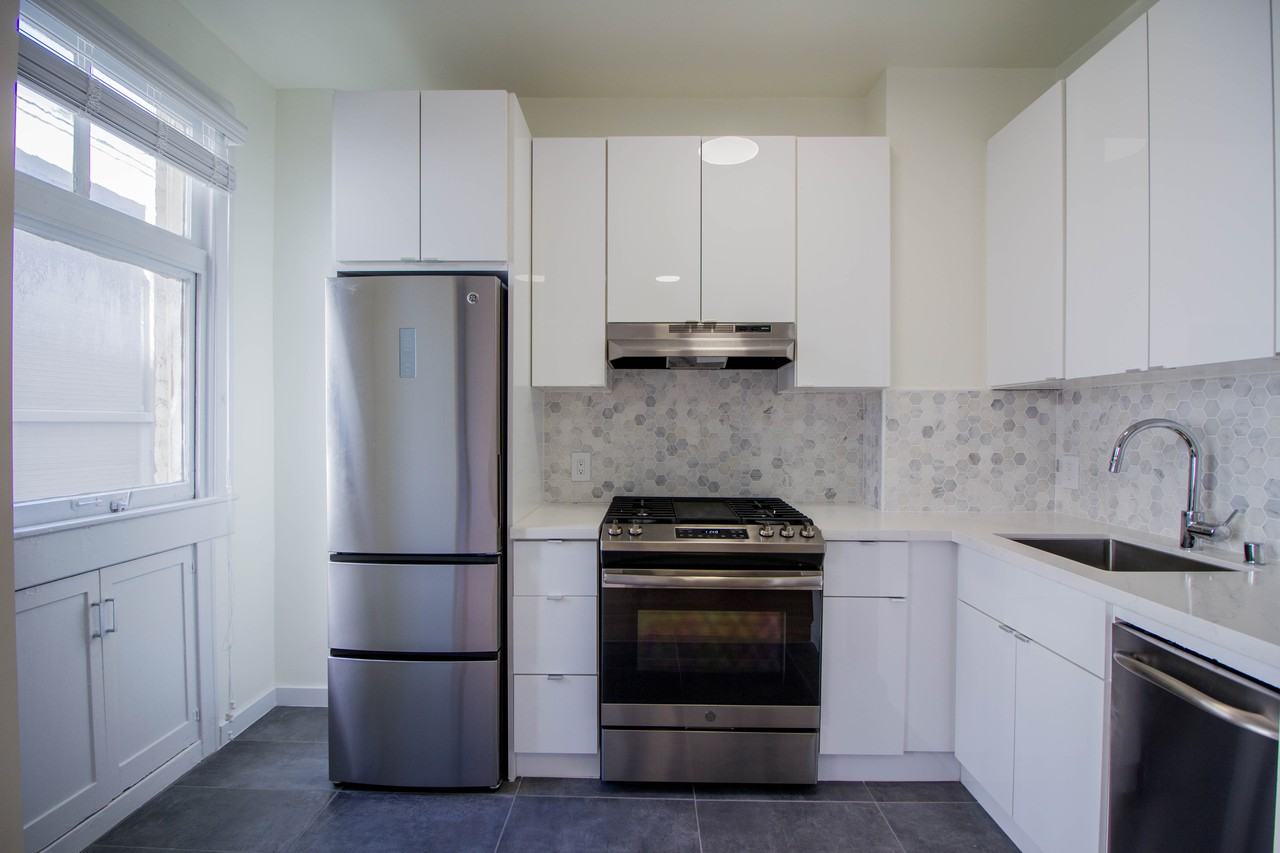 1106 Bush Street #406