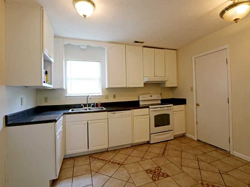 495 Lanelle Pl - Photo 2 of 14