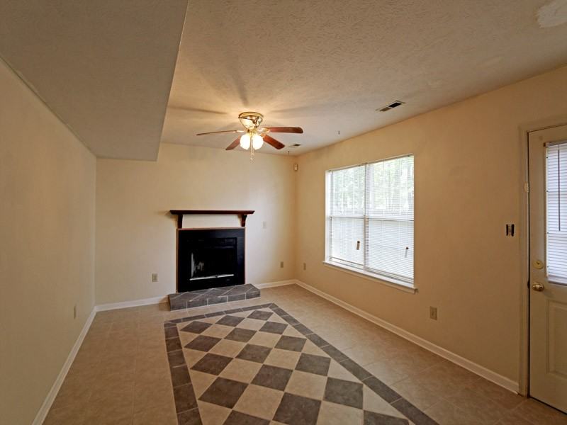 495 Lanelle Pl - Photo 3 of 14