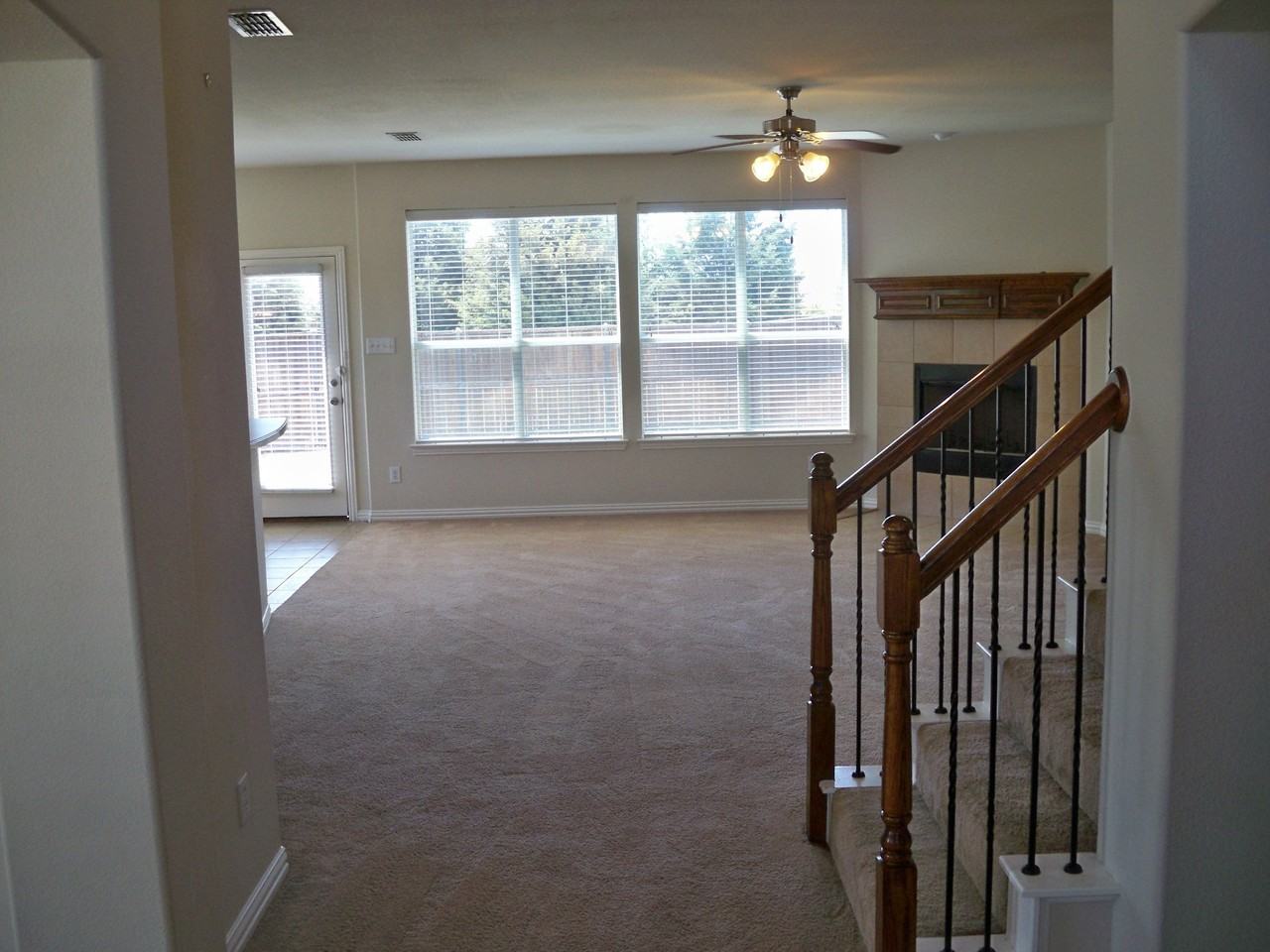 1808 Athena Dr - Photo 2 of 23