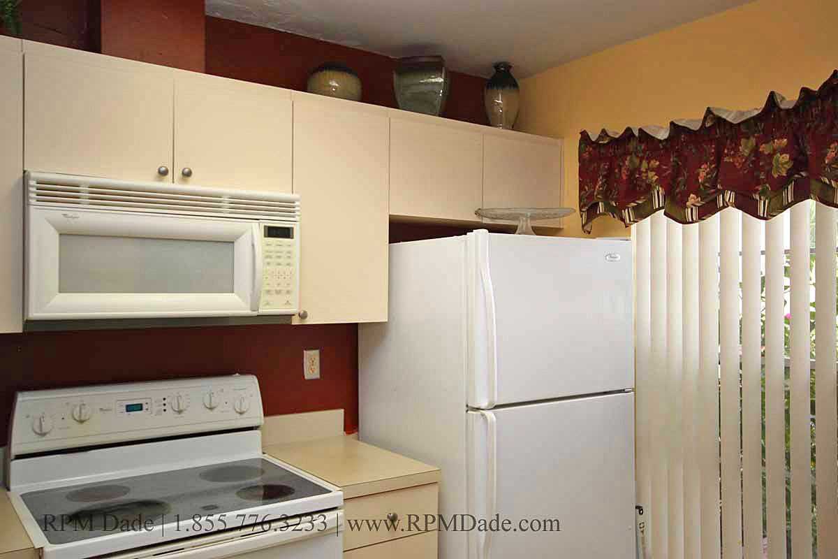 12118 SW 110th St Cir S - Photo 3 of 11