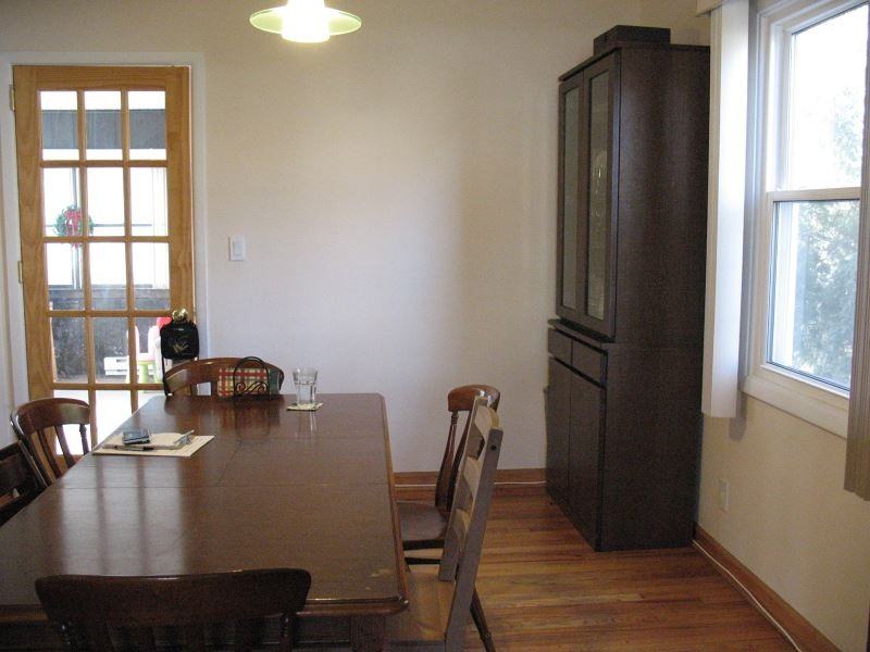 10 Fieldmere Ave - Photo 3 of 10