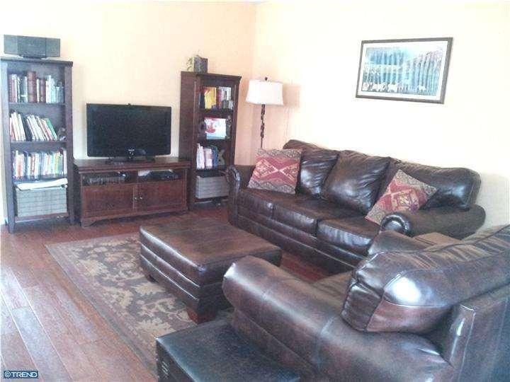 826 Lilly Ln - Photo 2 of 12