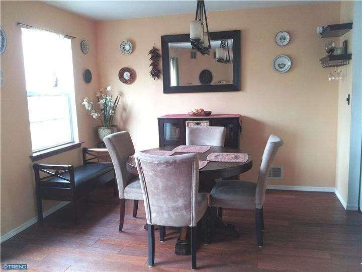 826 Lilly Ln - Photo 3 of 12