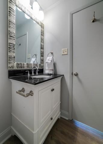 106 Southampton Rd - Photo 2 of 12