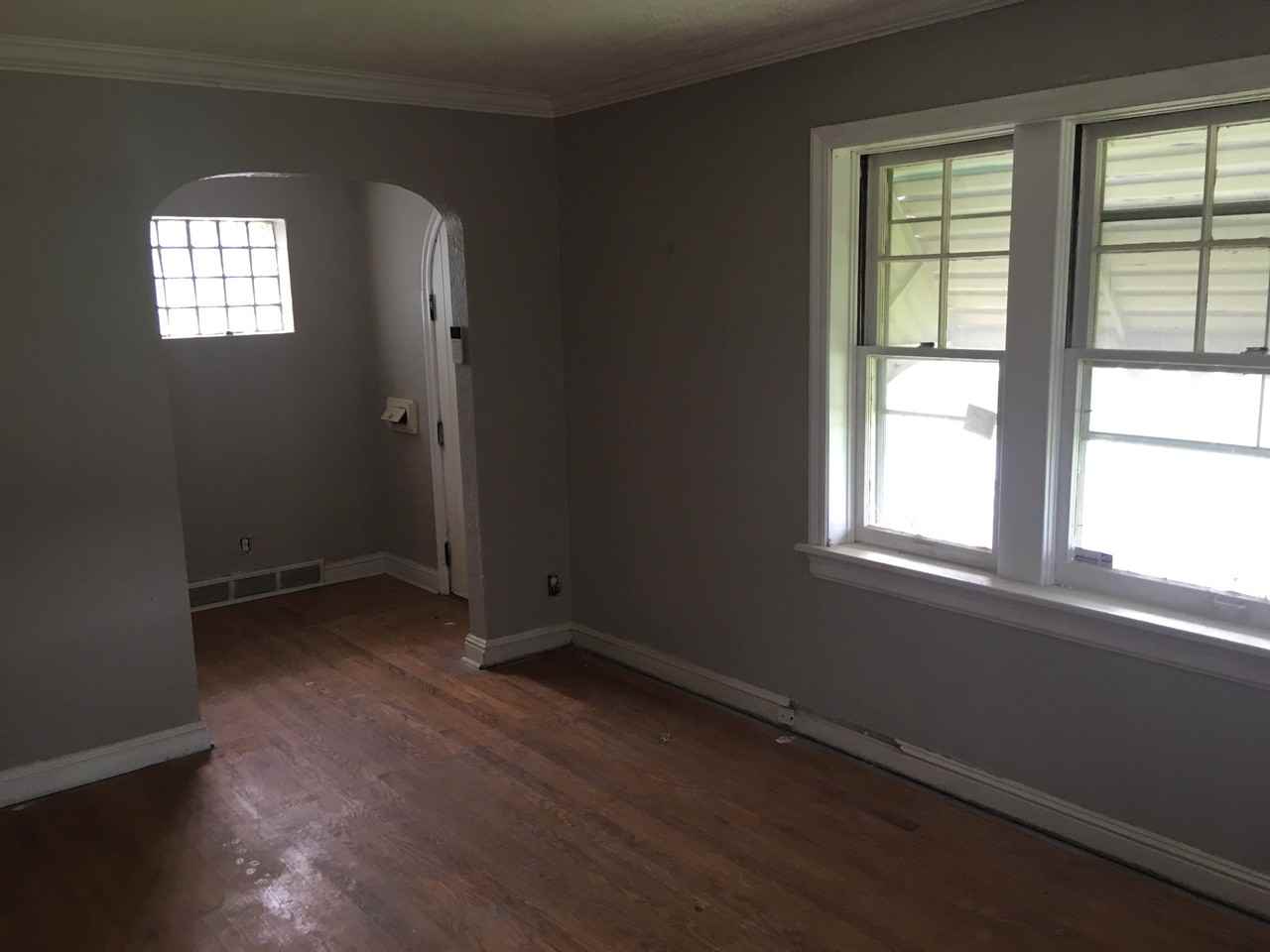 3602 Avondale Ave - Photo 2 of 9