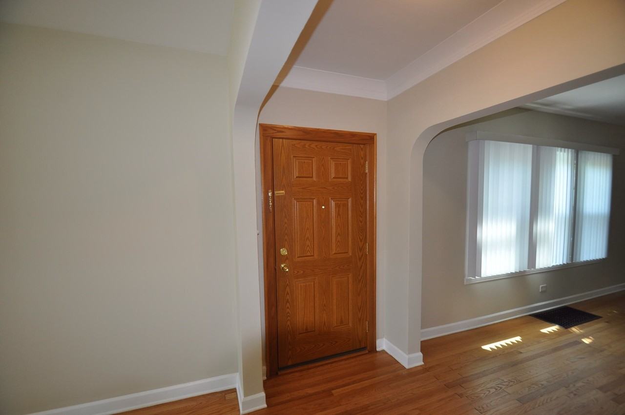 1729 W 106th Pl - Photo 2 of 20
