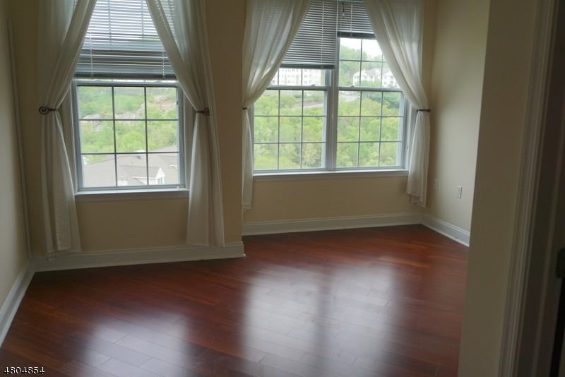 6106 Brookhaven Court - Photo 3 of 22