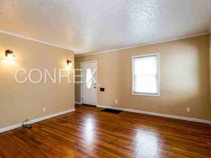 33 Gambier Cir - Photo 2 of 8