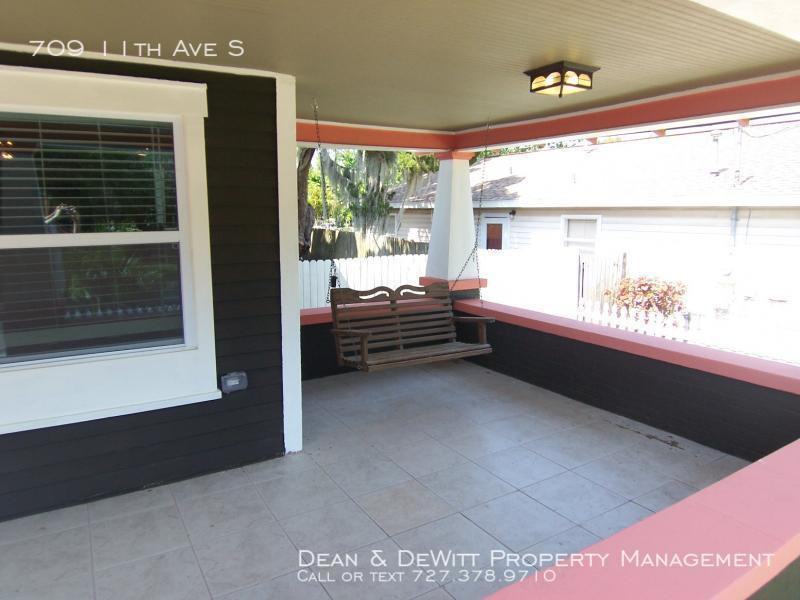 709 11th Ave S - Photo 2 of 34