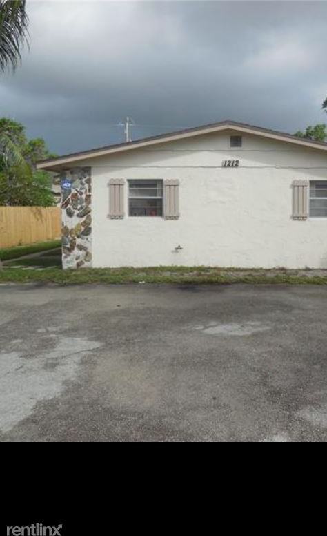 10 S Congress Ave - Photo 3 of 5