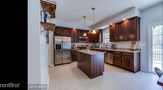 6750 Morris Rd - Photo 3 of 12