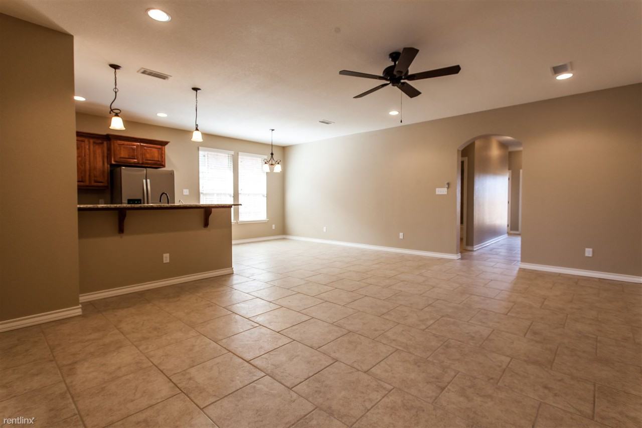 4816 Pleasant Dr - Photo 2 of 10