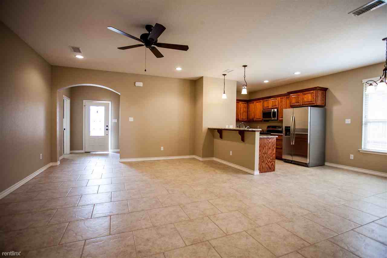 4816 Pleasant Dr - Photo 3 of 10