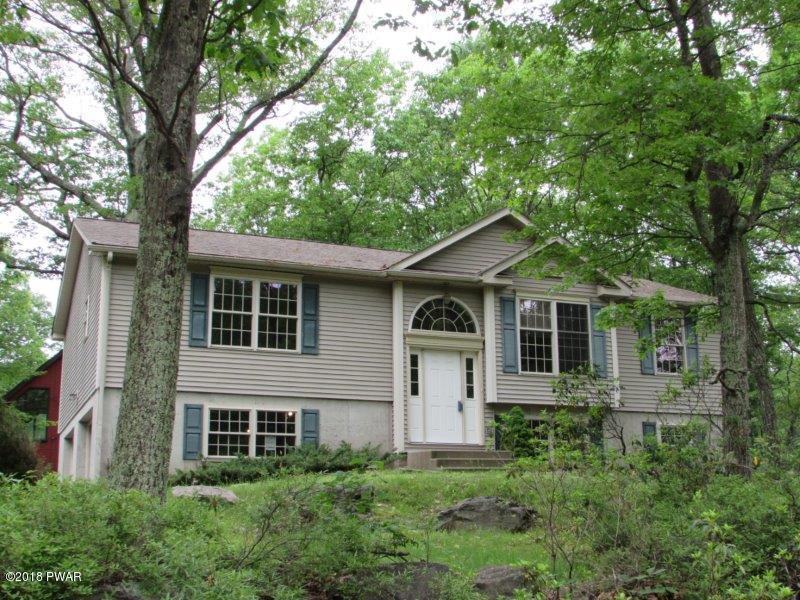 218 Comstock Dr - Photo 2 of 22