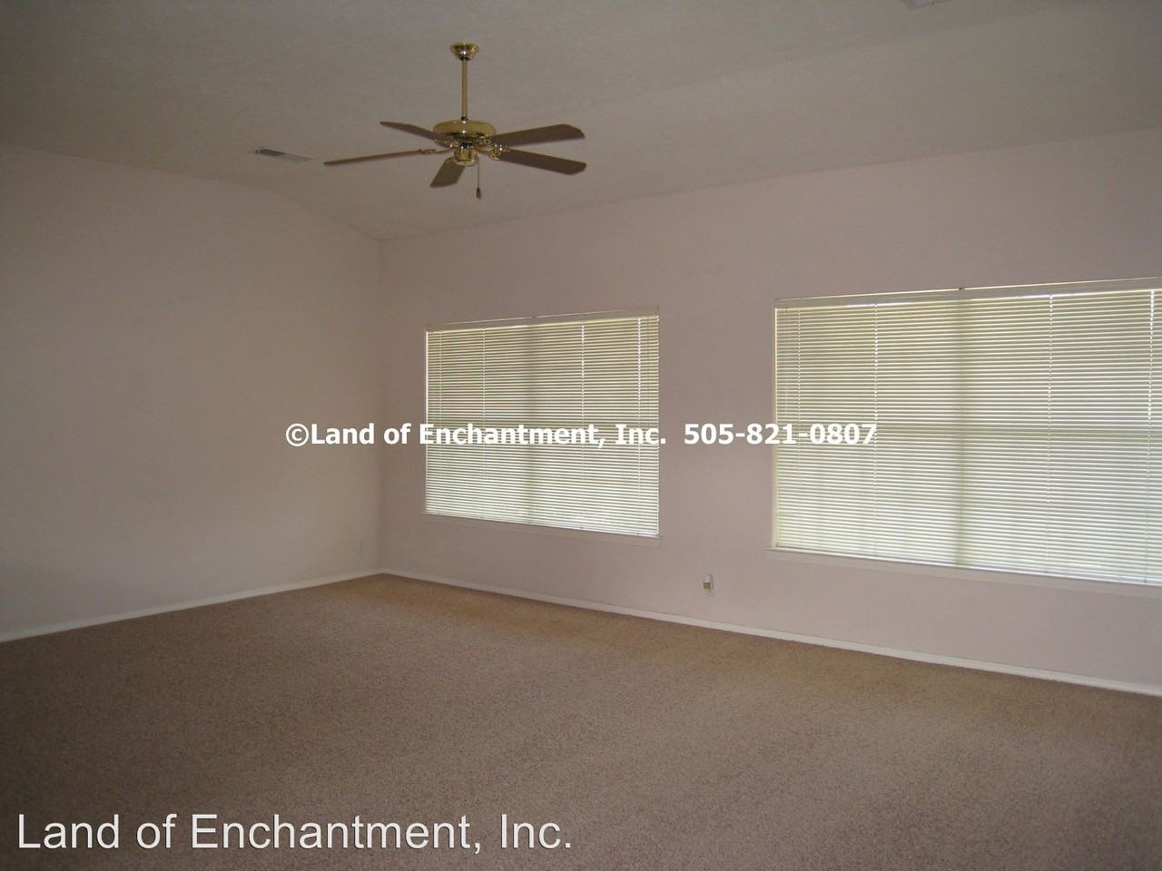 8615 Brighton Dr NE - Photo 3 of 21