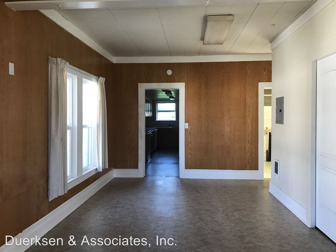 760 Commercial St - Photo 2 of 8