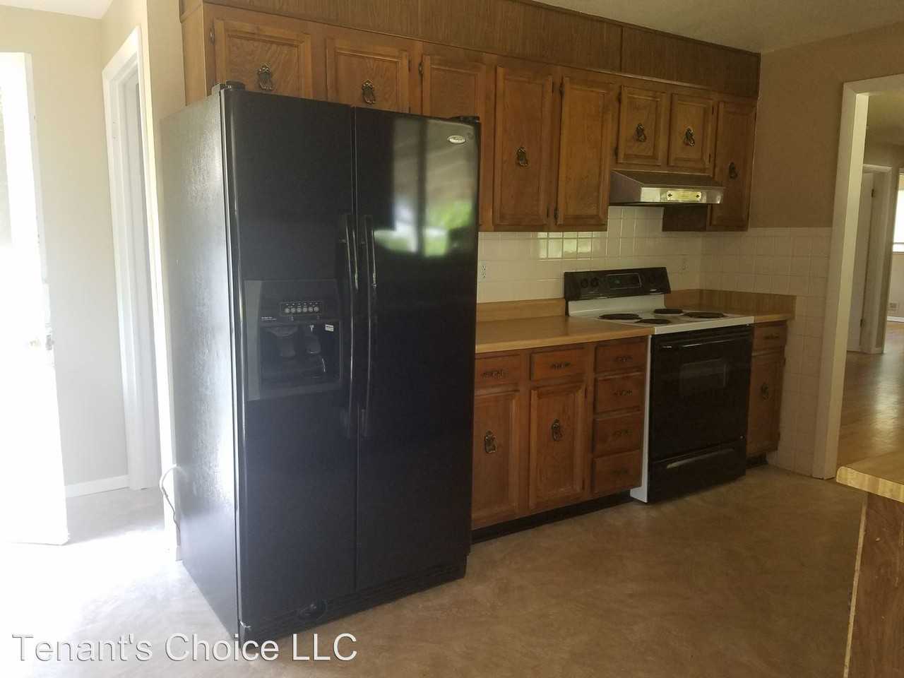 6618 S Bridger Ct - Photo 2 of 12