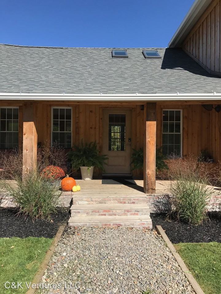 495 Hyde St - Photo 2 of 16