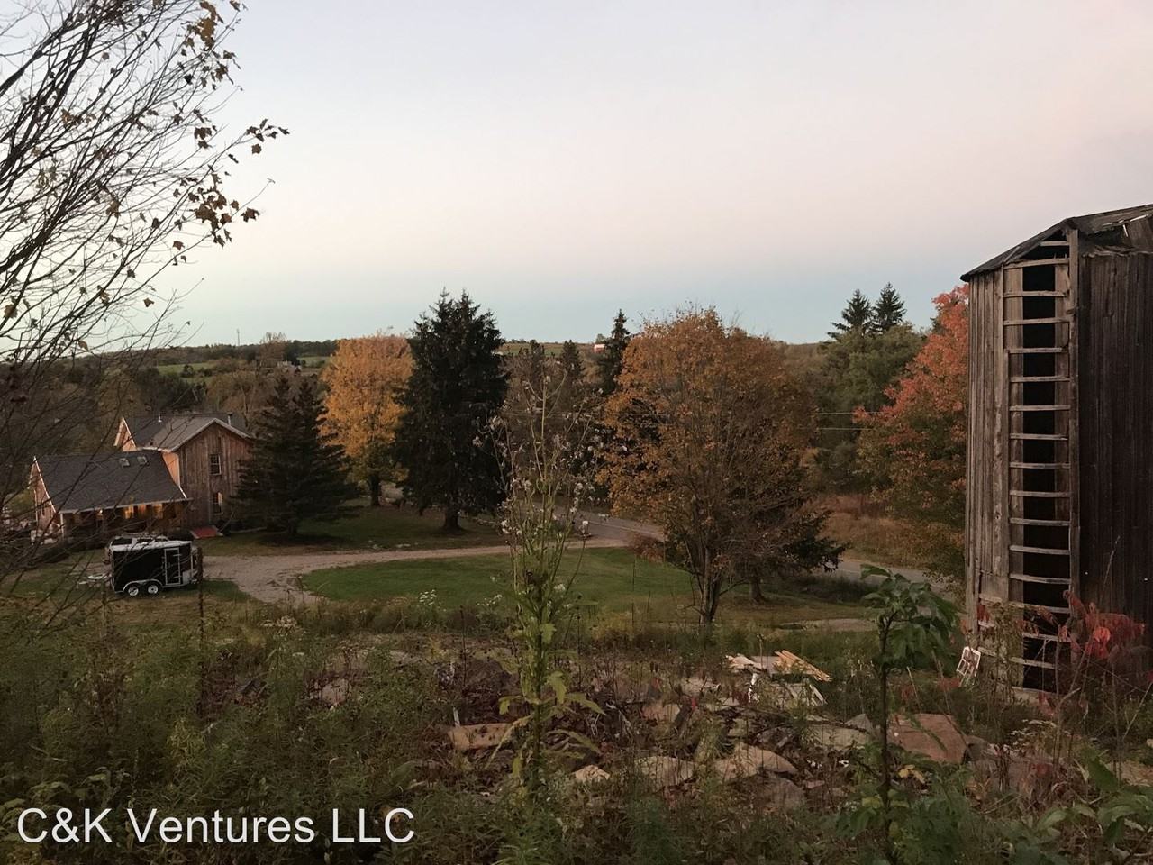 495 Hyde St - Photo 3 of 16