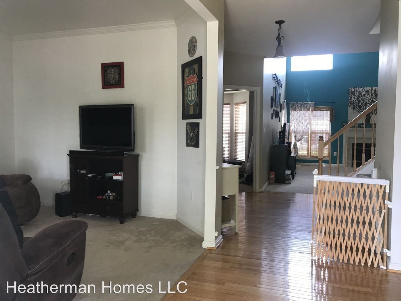 137 Limestone Way - Photo 2 of 28