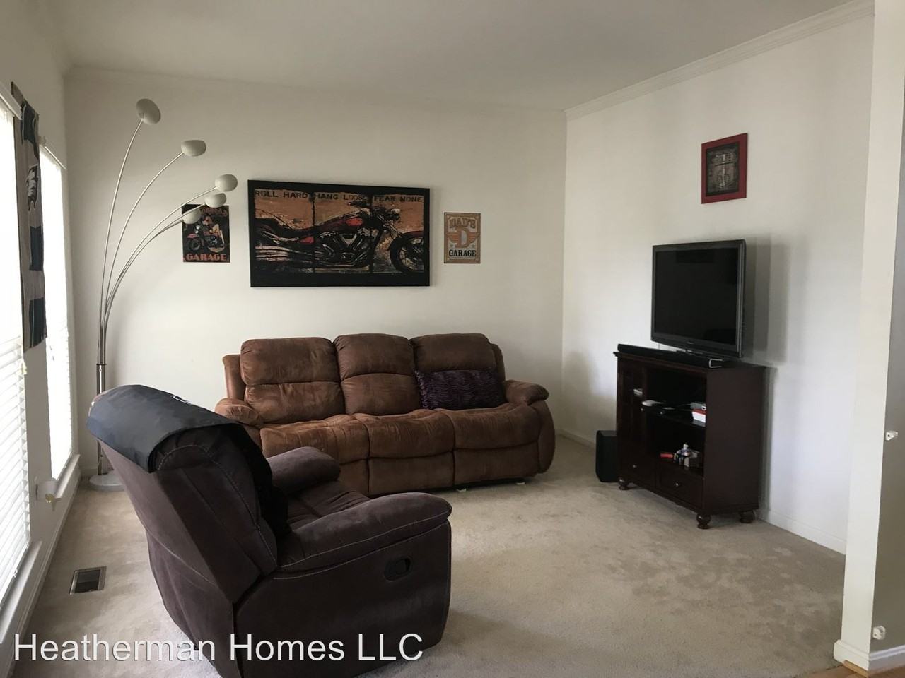 137 Limestone Way - Photo 3 of 28