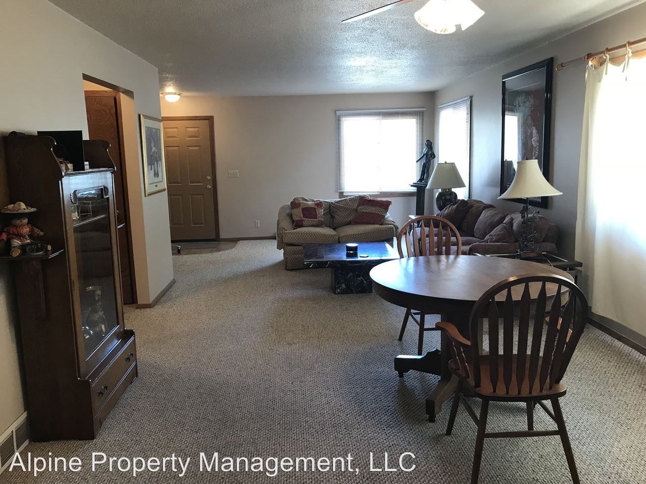 1209 S West Ave - Photo 3 of 26