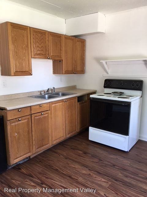 2615 Bard Ave - Photo 2 of 5