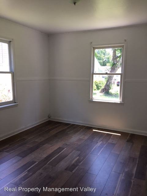 2615 Bard Ave - Photo 3 of 5